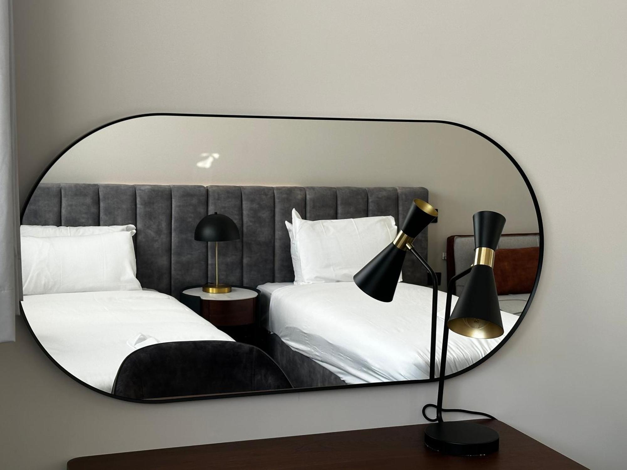 Vive Hotel Hastings Kültér fotó