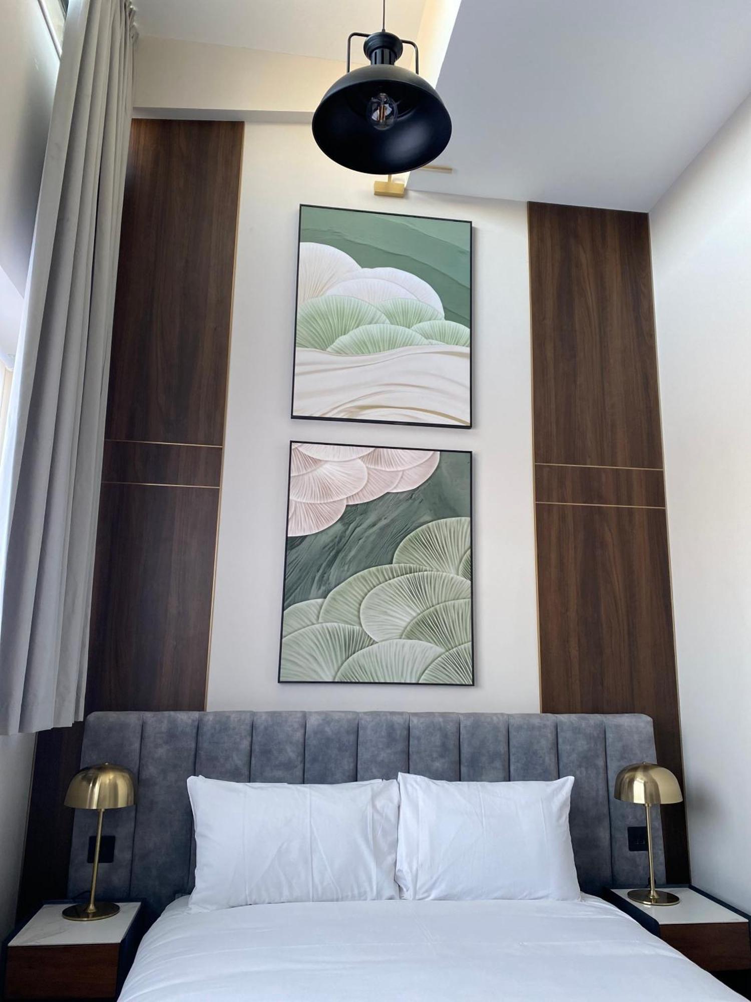 Vive Hotel Hastings Kültér fotó